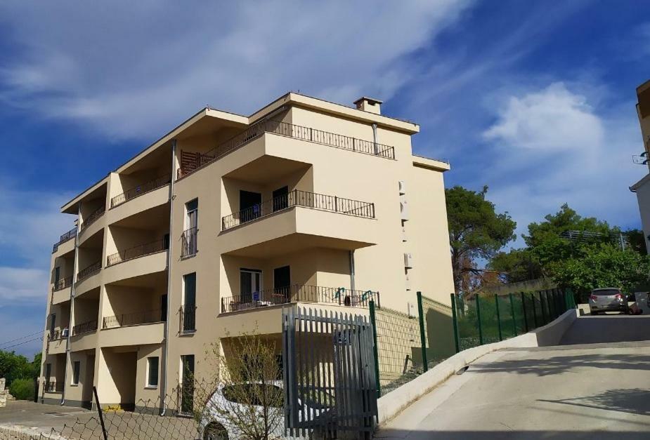 Appartement "Noni" Округ-Доньи Экстерьер фото